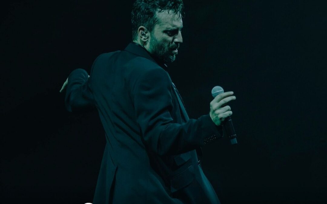 “In un mondo di eroi”, Cesare Cremonini spicca per grandezza ed umiltà
