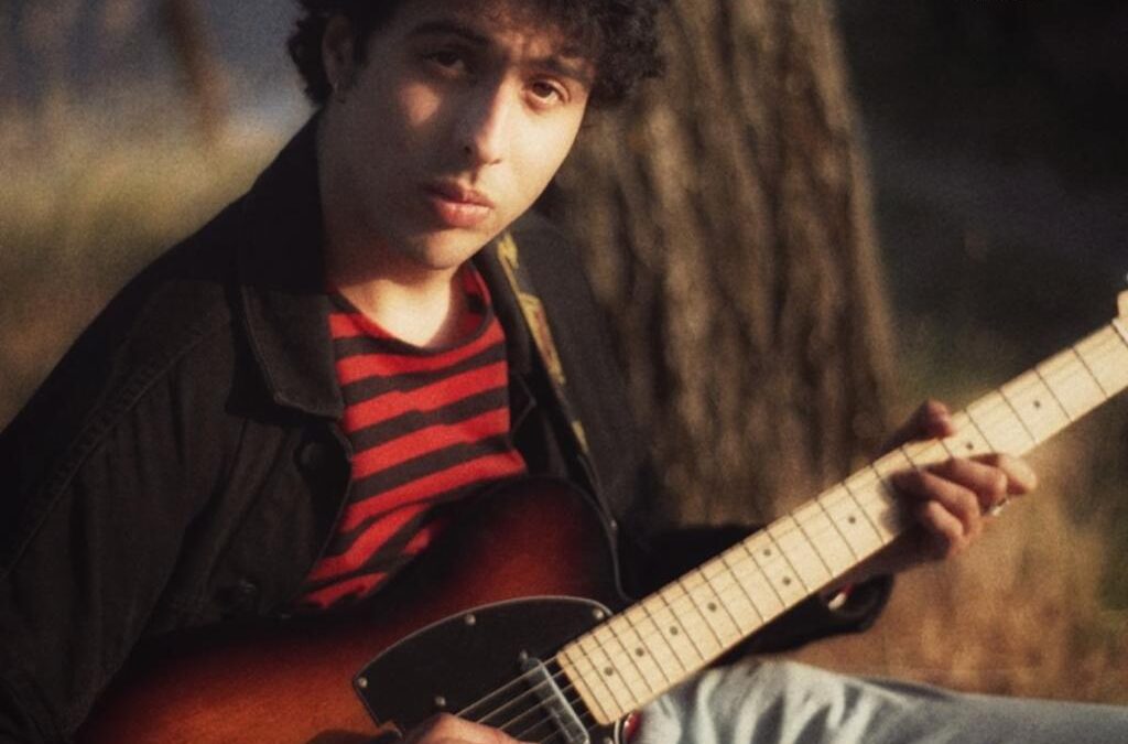 “Sirene” è il nuovo singolo emo punk di Alessandro Forte