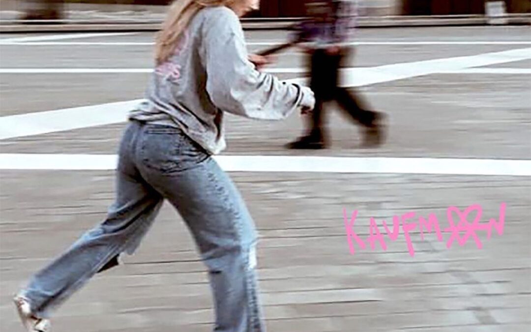 “Piazza Repubblica”: la consapevolezza dolce-amara dei KAUFMAN