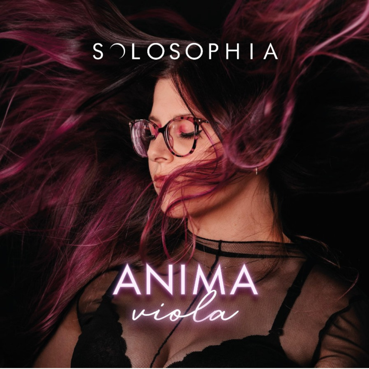 “Anima Viola”, musica e luci: il nuovo disco di Solosophia