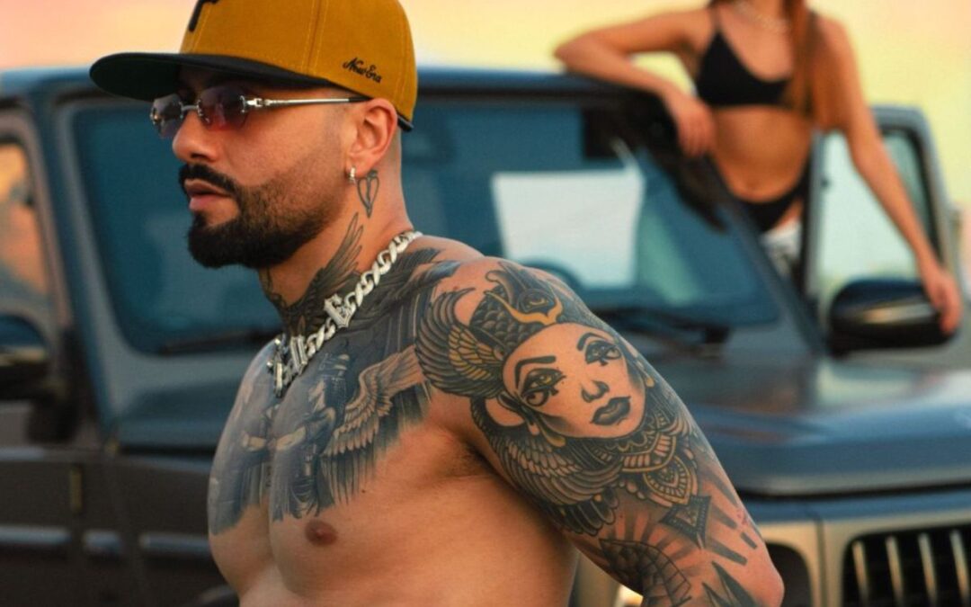 Tra il rap di Napoli e le sonorità del barrio, Lele Blade torna sulle scene con “Contigo”
