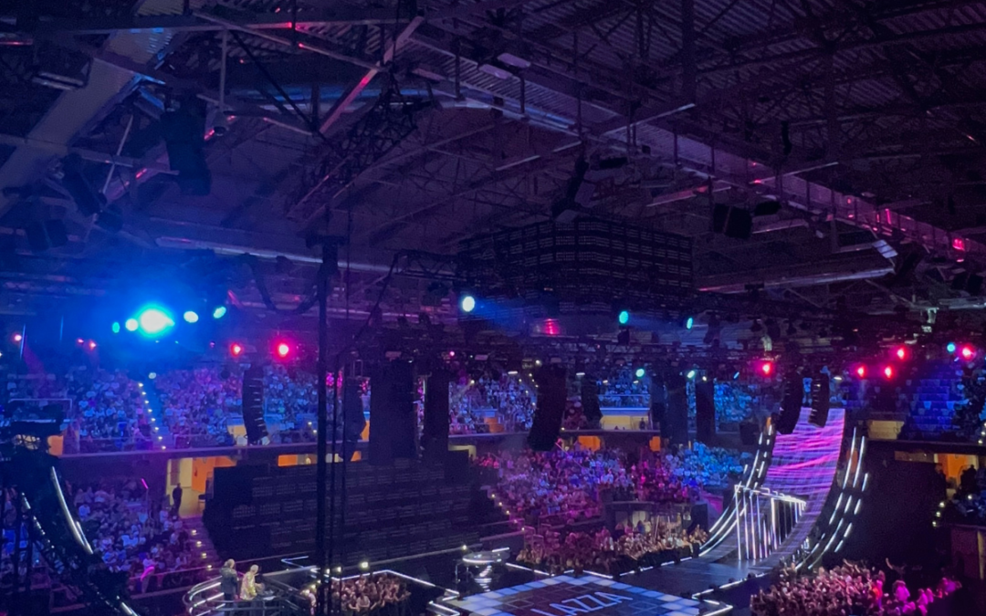 Dal palco di Sanremo al Nove: Amadeus lancia il “Suzuki Music Party”