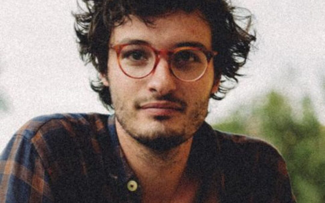 “Piccolo Tornado”: una poesia delicatissima di Giovanni Toscano