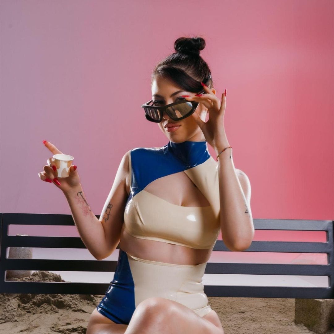 ANNA – Vera Baddie