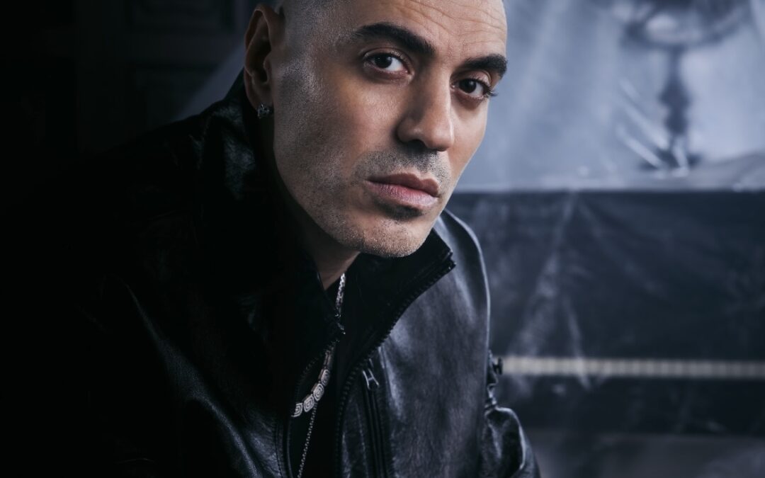 Marracash domina le classifiche: “È Finita la Pace” è già Platino, “Status” festeggia il Doppio Platino