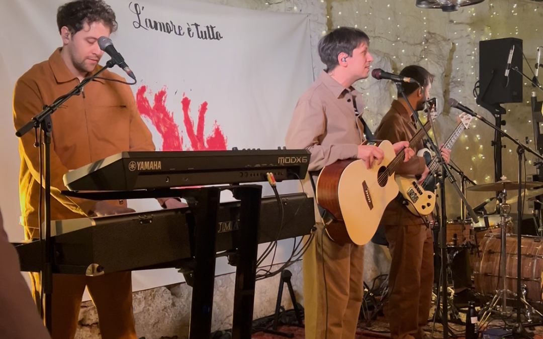 Eugenio In Via Di Gioia: “L’amore è tutto” tra tarocchi e nuova musica