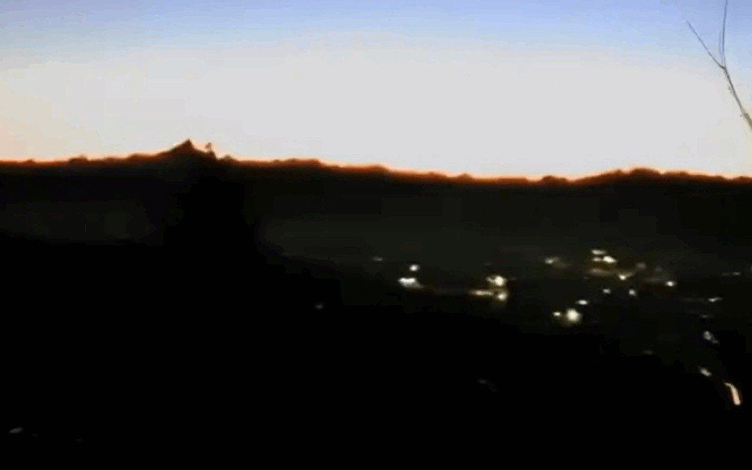 Andrea Laszlo De Simone, “La notte”: riscoprirsi fragili e liberi