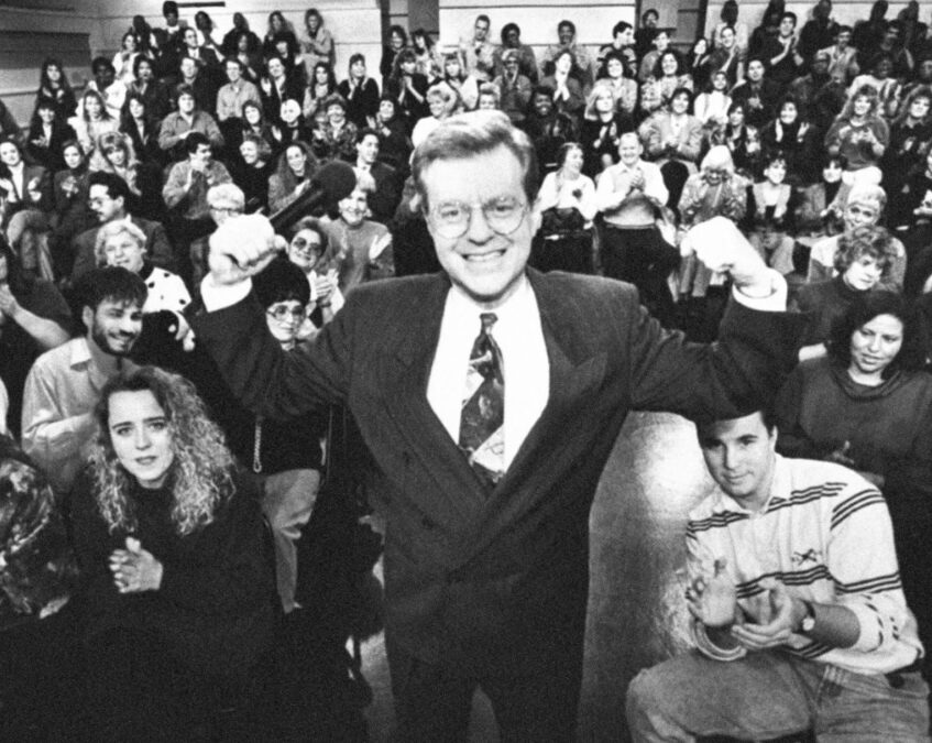 Quando le emozioni diventano show: Yuro con “Jerry Springer”