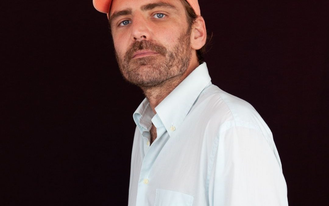 Guarda le luci, amore mio: l’arte di osservare il presente secondo Dutch Nazari