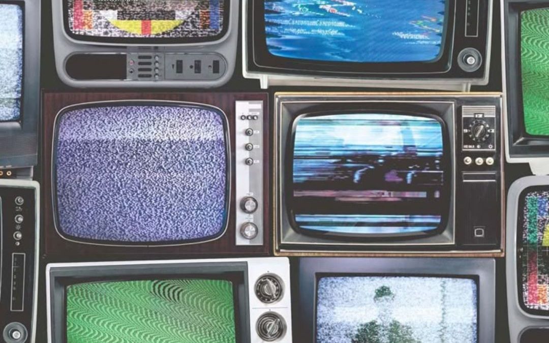 Dal varietà a MTV: perché la Giornata Mondiale della Televisione riguarda anche la musica