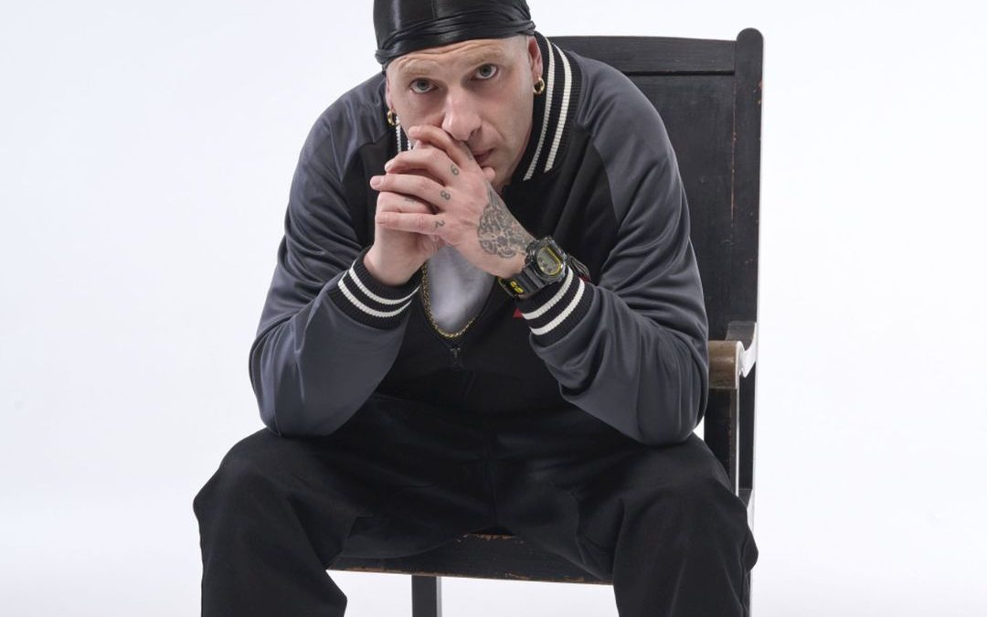 Cosa aspettarsi dal Live Tour 2025 di Clementino?