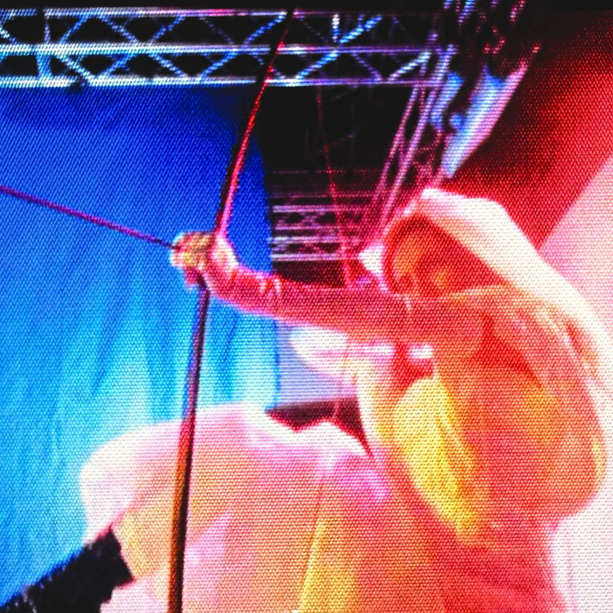 Non è mai abbastanza ad “Ocean drive”: il nuovo singolo di Vins