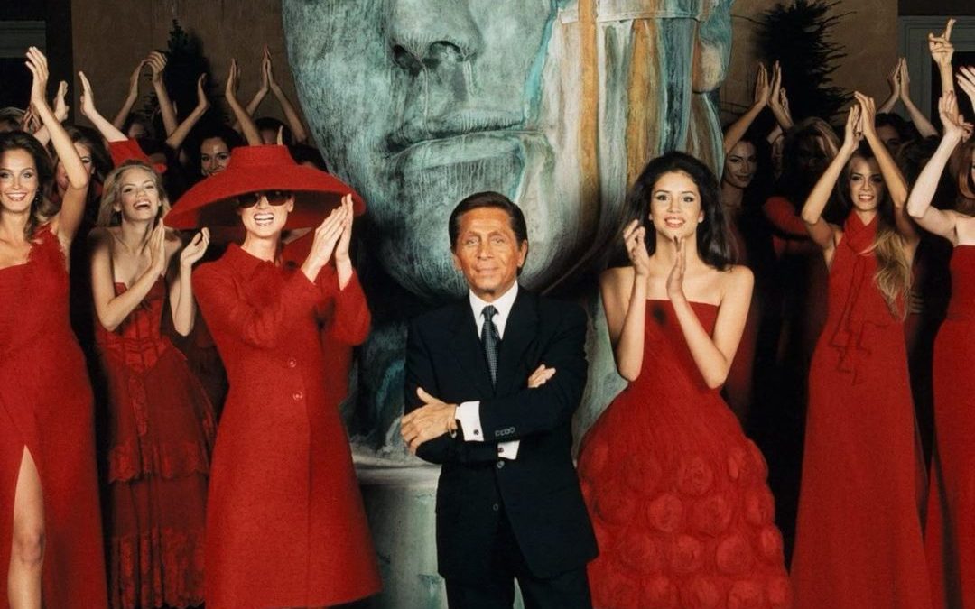 Valentino e quell’arte di vestire il mito, addio all’ultimo imperatore