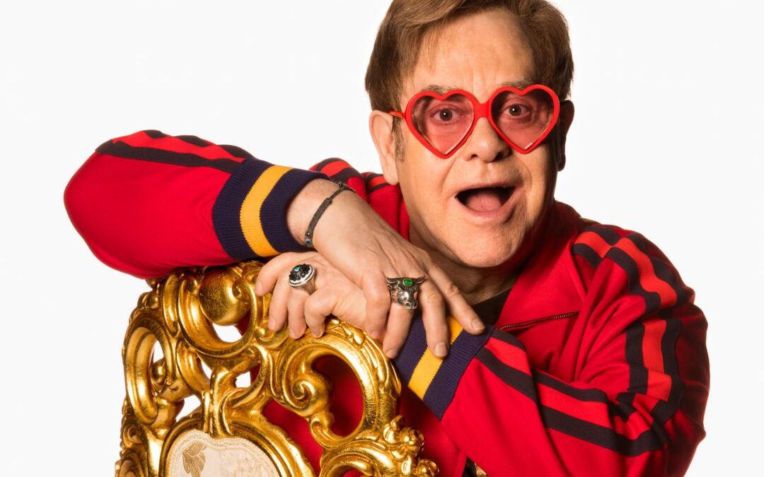 Auguri Elton John: 5 curiosità che non sapevi sul suo conto