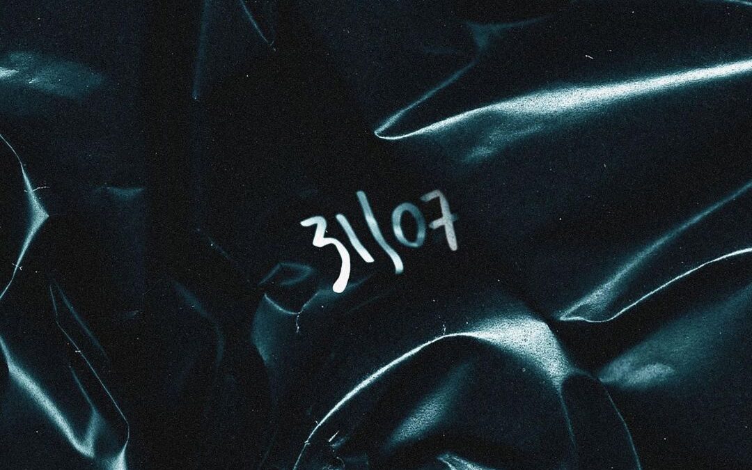 “31/07” di Mecna arriva finalmente su Spotify: 15 anni a desiderare la pioggia nel giorno più caldo dell’anno