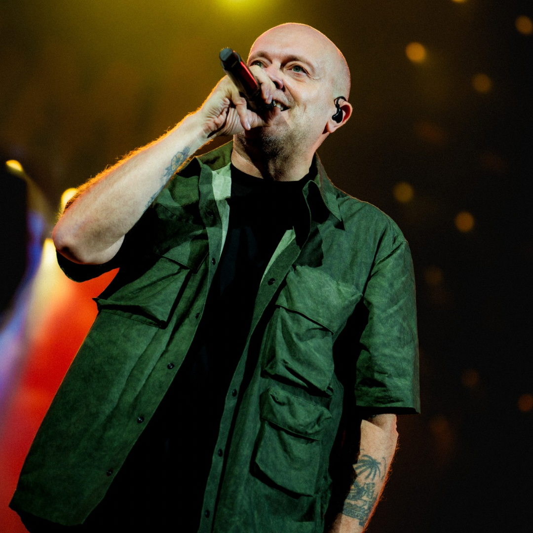 MAX FOREVER VOL.2: Max Pezzali annuncia il nuovo album tra inediti, demo d’archivio e la serie sugli 883