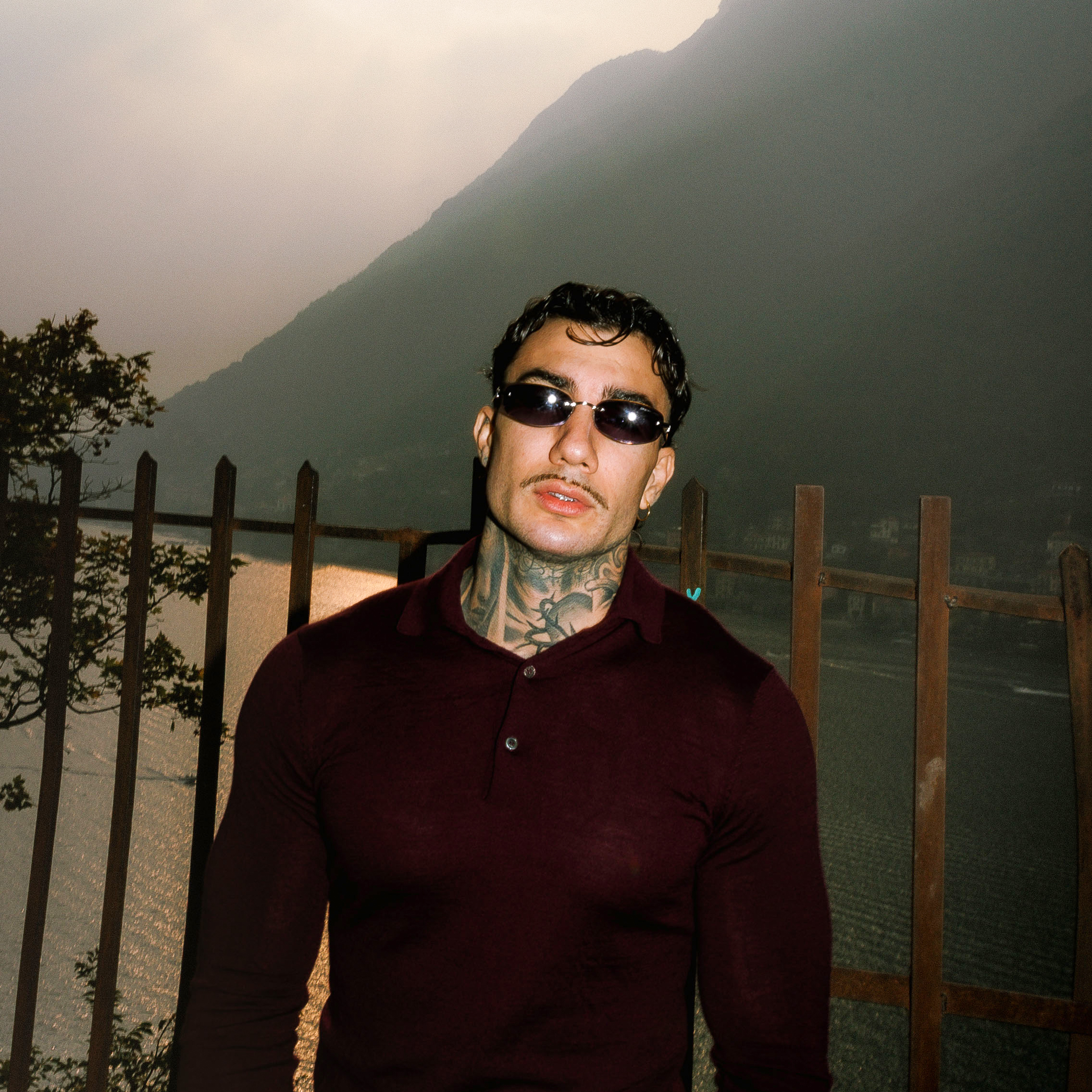 “SENZA TE”: Sayanbull trasforma la fine di un amore in un racconto urban tra nostalgia e sonorità latin